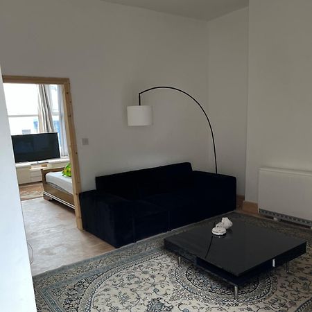 New Flat, Own Bathroom, Sitting Room & Large Bedroom - Walsall Bescot 外观 照片