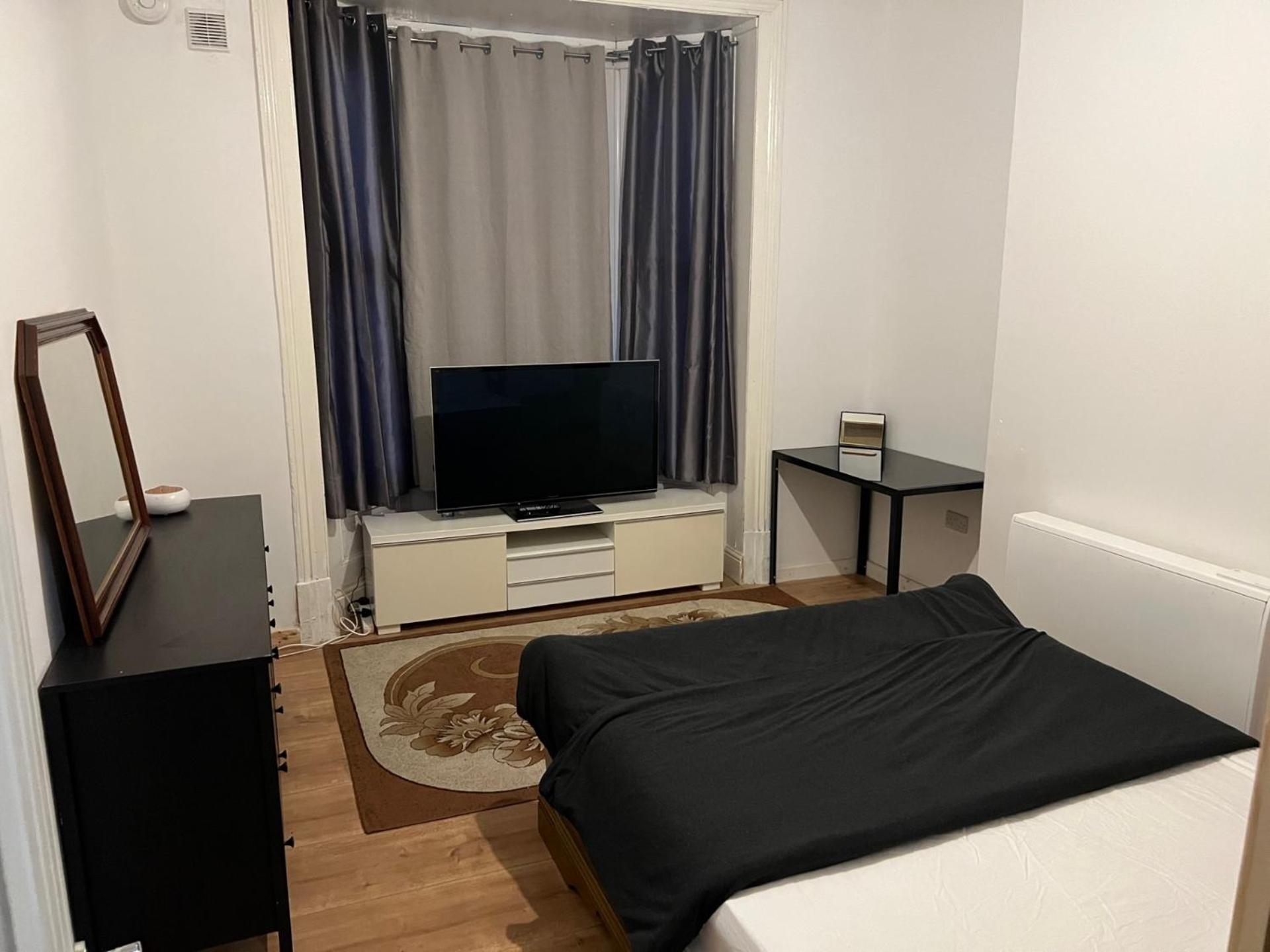 New Flat, Own Bathroom, Sitting Room & Large Bedroom - Walsall Bescot 外观 照片